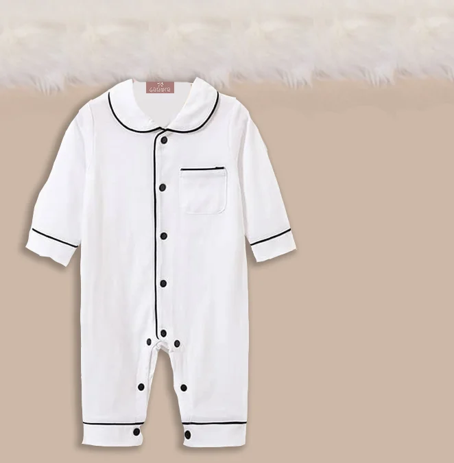 Pijama Mark, Blanco