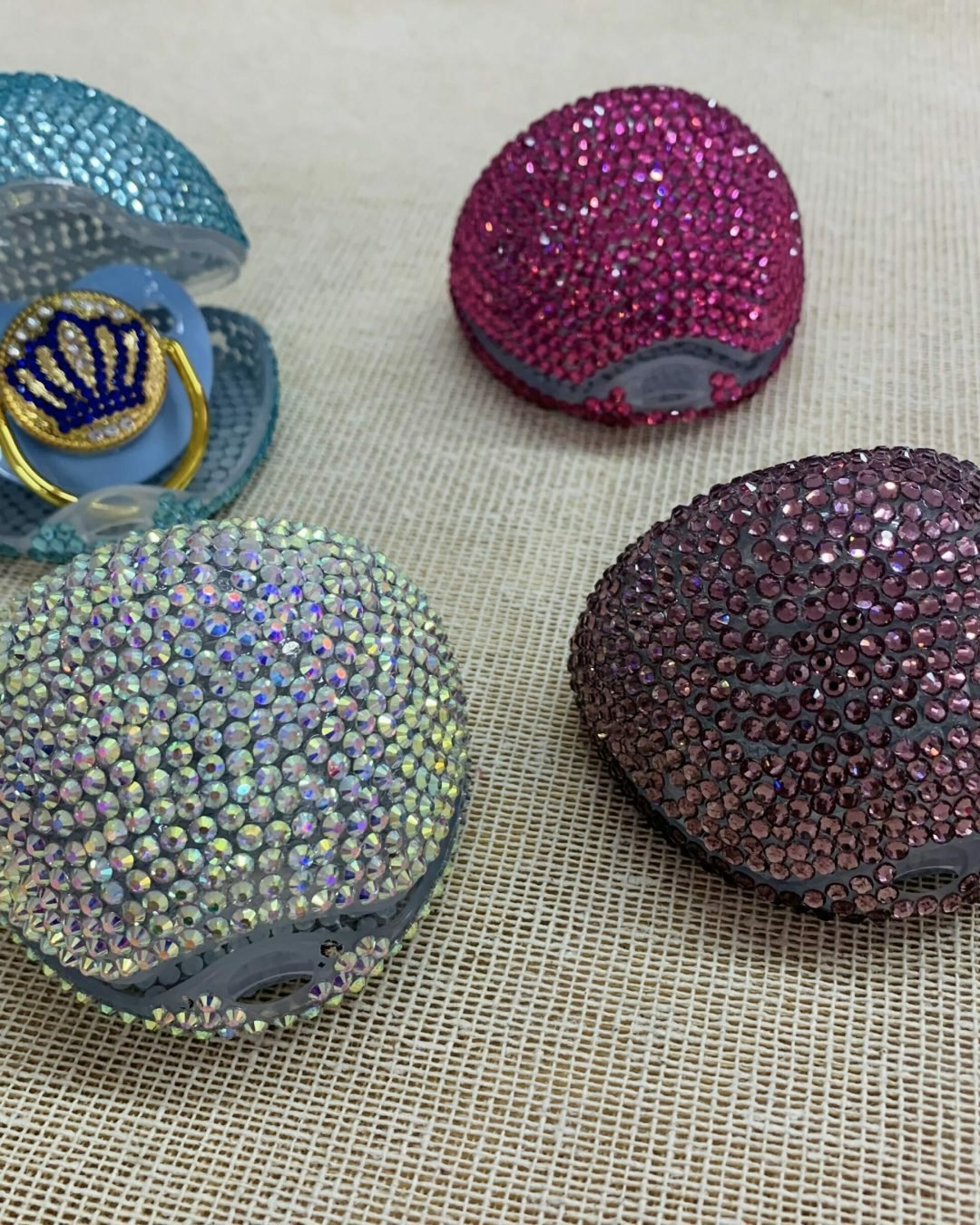 0BF9E39D-71B7-43FF-81C2-6C50125FB2B0